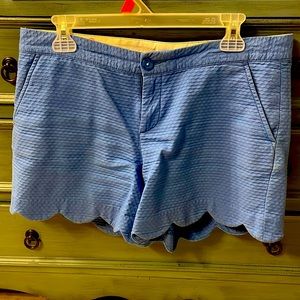 Lilly Pulitzer blue buttercup shorts in blue